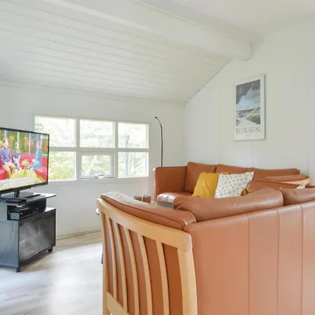 Two Bedroom Holiday In Blokhus