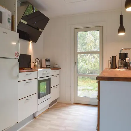 Two Bedroom Holiday In Semesterbostad Blokhus